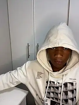 snotLoud online show from February 15, 2025, 10:00 pm