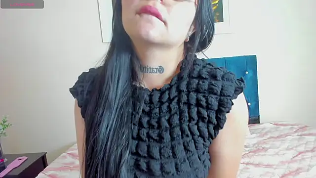 Natashawool1 online show from January 14, 2025, 1:17 pm