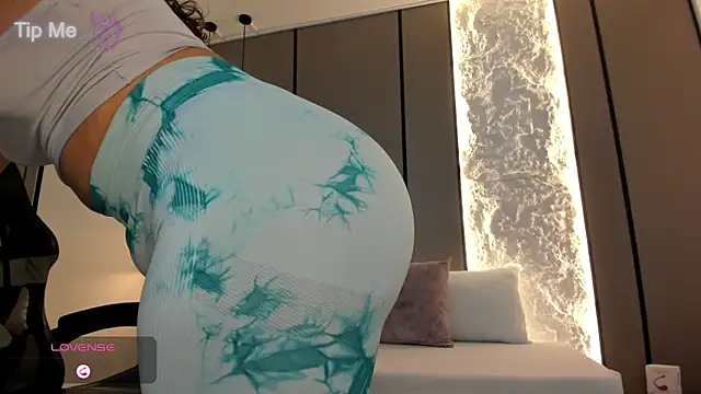 Snapshot of lilly_ass_ chatting on November 28, 2025, 1:00 pm lilly ass online show from November 28, 2025, 1:00 pm