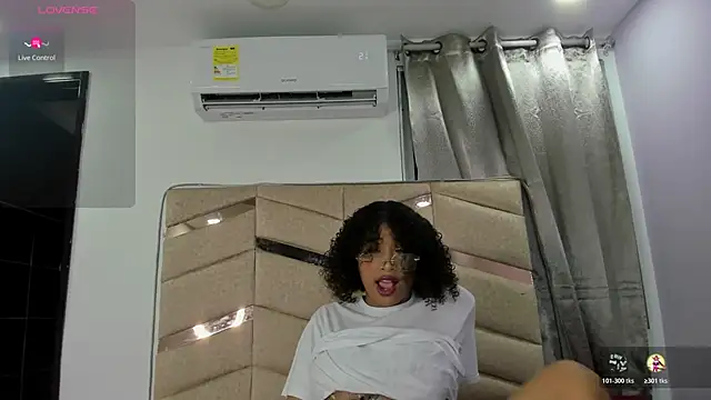 BrigitteRoy  online show from March 17, 2026, 3:20 am