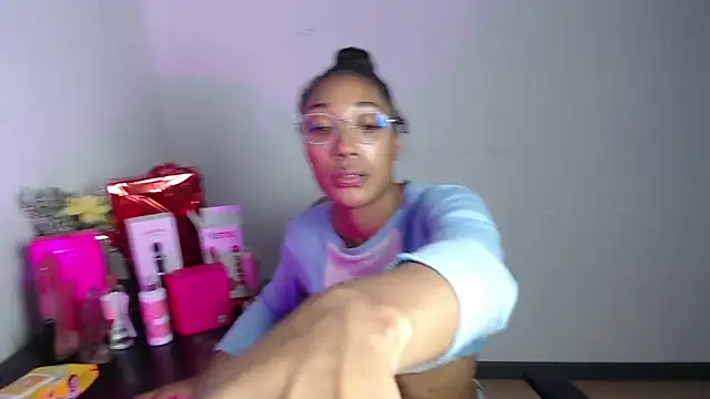 esmeralda-bk online show from December 19, 2025, 9:28 pm