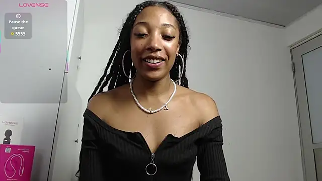 Snapshot of esmeralda-bk chatting on November 25, 2025, 9:15 pm esmeralda-bk online show from November 25, 2025, 9:15 pm