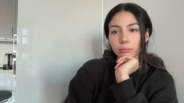 anaromeroxo online show from January 30, 2025, 9:36 am