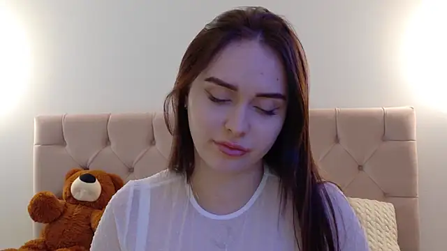 Snapshot of Lilliana_Moon chatting on March 20, 2025, 9:15 am Lilliana Moon online show from March 20, 2025, 9:15 am