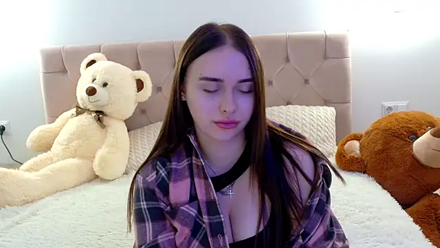 Snapshot of Lilliana_Moon chatting on October 1, 2025, 7:35 am Lilliana Moon online show from October 1, 2025, 7:35 am