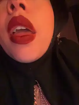 zahra Jalid online show from May 15, 2026, 11:14 pm