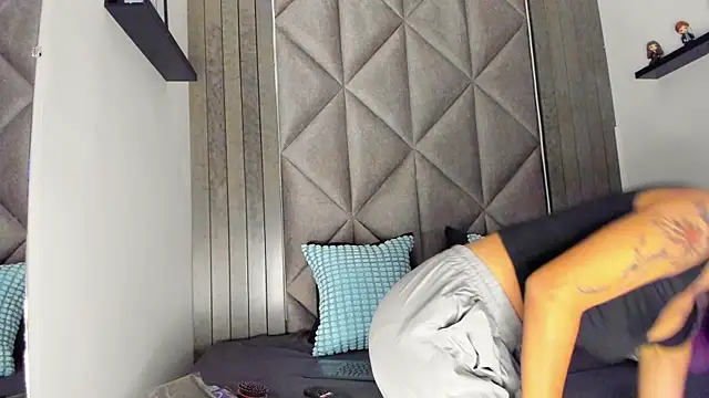 SabrinaSpell  online show from September 13, 2025, 11:43 am