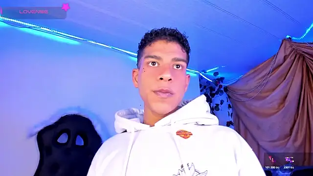 Ethan Boyy online show from November 27, 2025, 10:32 pm