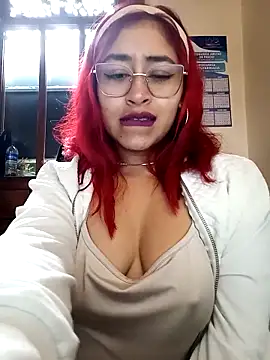 Snapshot of AnonymousGirl chatting on November 25, 2025, 1:44 pm AnonymousGirl online show from November 25, 2025, 1:44 pm