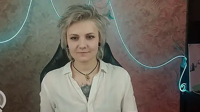 Snapshot of EvaBrownie chatting on January 27, 2025, 2:46 pm EvaBrownie online show from January 27, 2025, 2:46 pm