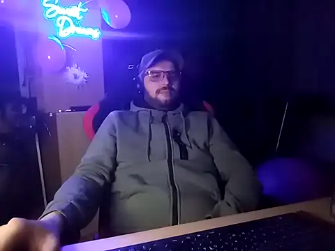 stary-w-kalesonach online show from February 17, 2025, 7:01 pm