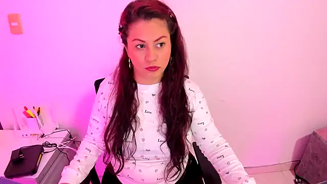 Snapshot of thamara226 chatting on September 19, 2025, 2:54 pm thamara226 online show from September 19, 2025, 2:54 pm