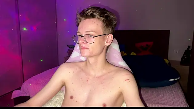 Wild boar1 online show from March 19, 2025, 3:19 pm