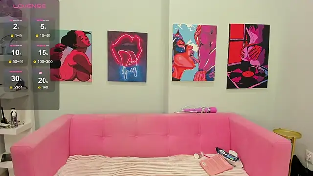 Brilly Lily online show from October 31, 2025, 2:19 am