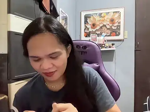 SophiaCourthaway online show from December 15, 2025, 11:10 pm