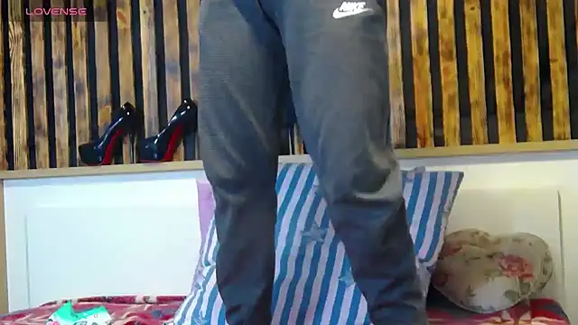 Snapshot of Tory_Lovi chatting on September 27, 2025, 8:20 am Tory Lovi online show from September 27, 2025, 8:20 am