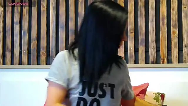 Tory Lovi online show from February 16, 2026, 6:01 am