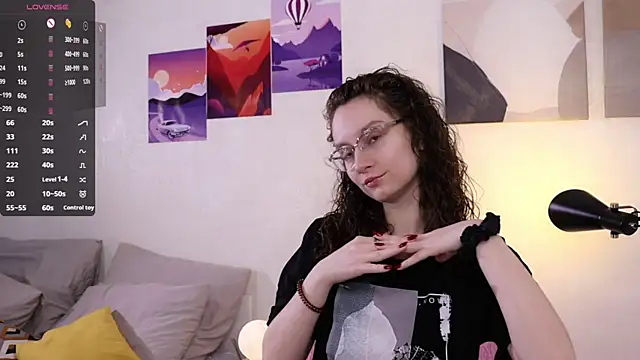 Snapshot of Leya_Curly chatting on March 16, 2026, 3:04 pm Leya Curly online show from March 16, 2026, 3:04 pm