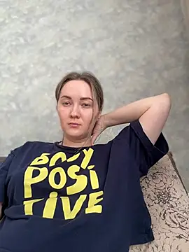 Snapshot of Kiss_My_Body chatting on March 11, 2025, 12:17 pm Kiss My Body online show from March 11, 2025, 12:17 pm