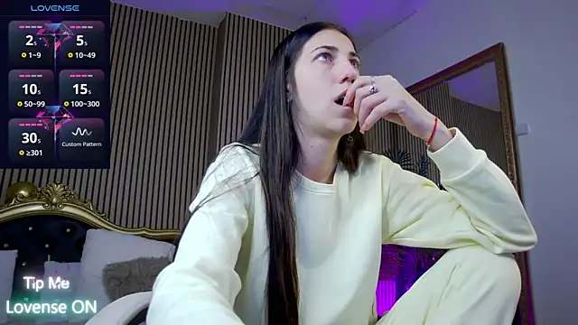 Snapshot of KeylaBlair chatting on March 8, 2025, 5:01 pm KeylaBlair online show from March 8, 2025, 5:01 pm