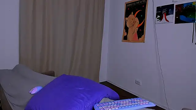 Snapshot of LadyTrep chatting on October 29, 2025, 8:08 pm LadyTrep online show from October 29, 2025, 8:08 pm