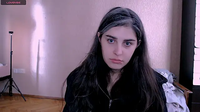  Roselina  online show from October 1, 2025, 6:51 am