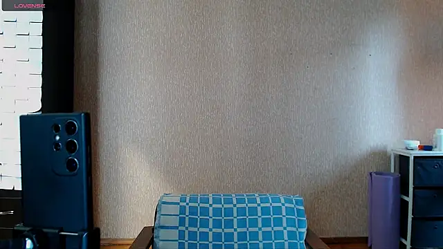  Roselina  online show from March 6, 2026, 8:53 am