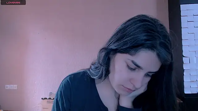  Roselina  online show from November 26, 2025, 6:35 am