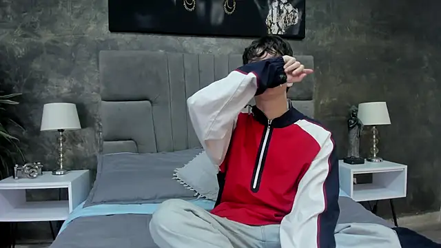 Snapshot of bruce_hans chatting on November 25, 2025, 11:43 am bruce hans online show from November 25, 2025, 11:43 am