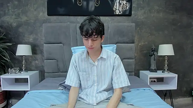 bruce hans online show from December 16, 2025, 11:58 am