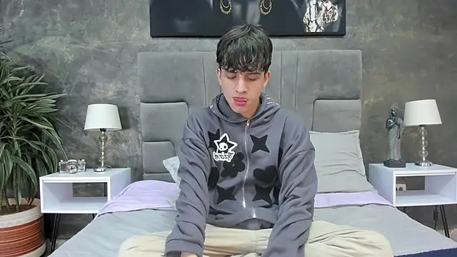 Snapshot of bruce_hans chatting on November 12, 2025, 11:47 am bruce hans online show from November 12, 2025, 11:47 am