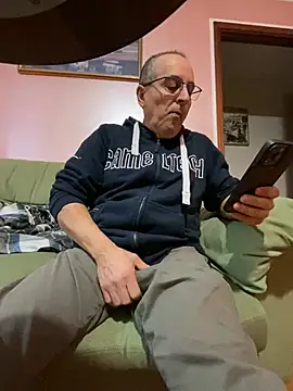 Snapshot of sempreilmio2 chatting on February 25, 2025, 6:55 pm sempreilmio2 online show from February 25, 2025, 6:55 pm