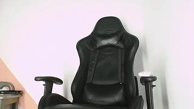 matteo rivas online show from April 21, 2026, 9:10 pm