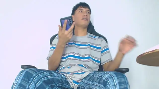 Snapshot of matteo_rivas chatting on February 27, 2026, 3:23 pm matteo rivas online show from February 27, 2026, 3:23 pm