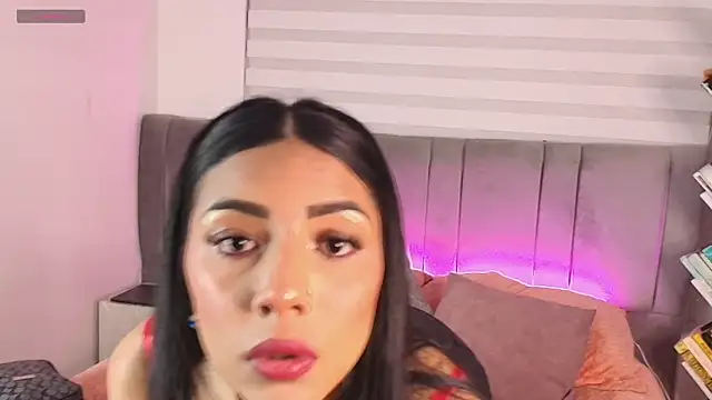 Snapshot of AndySaenzz chatting on November 6, 2025, 3:21 am AndySaenzz online show from November 6, 2025, 3:21 am