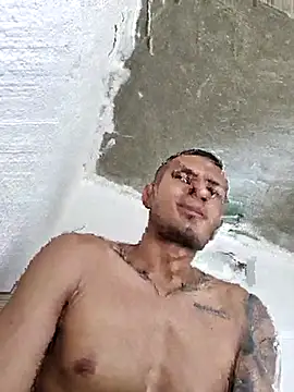 DrakeVega online show from February 24, 2025, 6:36 pm