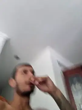 DrakeVega online show from February 3, 2025, 3:27 pm