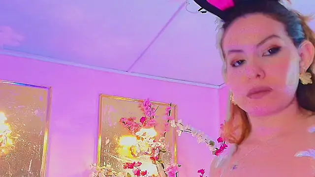 scarlette69 online show from February 20, 2026, 8:00 pm