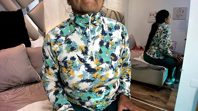 Snapshot of raquell_moore chatting on November 15, 2025, 1:04 pm raquell moore online show from November 15, 2025, 1:04 pm