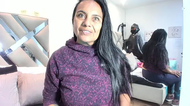 Snapshot of raquell_moore chatting on November 7, 2025, 11:37 am raquell moore online show from November 7, 2025, 11:37 am