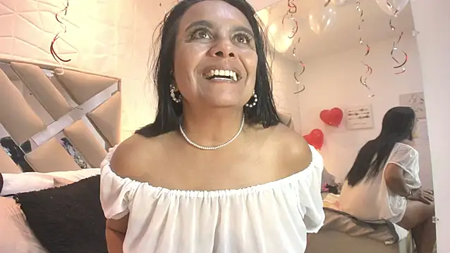 raquell moore online show from February 15, 2026, 12:55 am