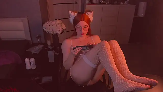 foxy jpg online show from November 9, 2025, 10:03 pm