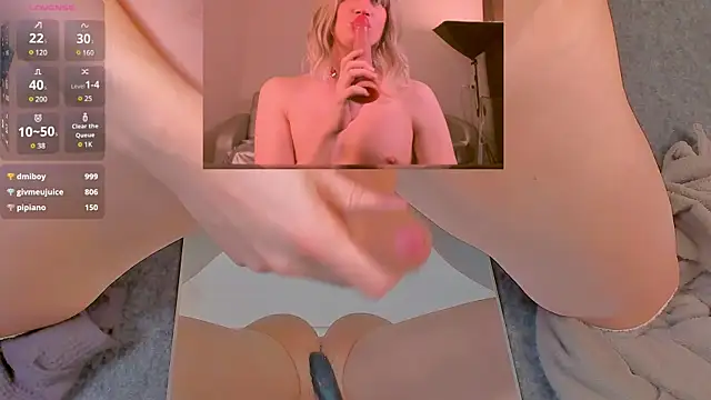 foxy jpg online show from February 10, 2025, 8:42 pm