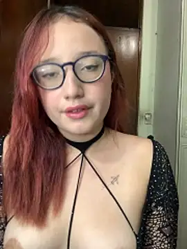 Chelita 18 online show from May 16, 2026, 1:48 am