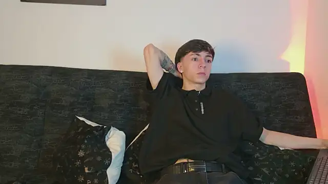 ethan and ava online show from March 12, 2026, 2:39 am