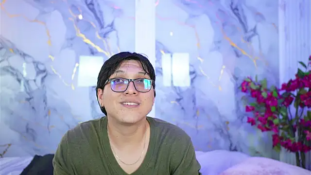 vanilla hot online show from September 18, 2025, 7:28 pm