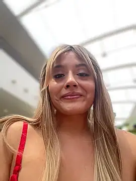 monicavictoria1301 online show from June 19, 2026, 1:17 pm