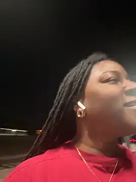 xoxoHotCoCo online show from April 13, 2026, 12:58 am