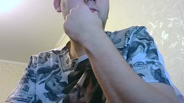 HunterOnBoobs online show from November 10, 2025, 6:51 am