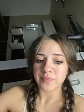 Snapshot of GeraBoobsi chatting on November 26, 2025, 5:02 pm GeraBoobsi online show from November 26, 2025, 5:02 pm